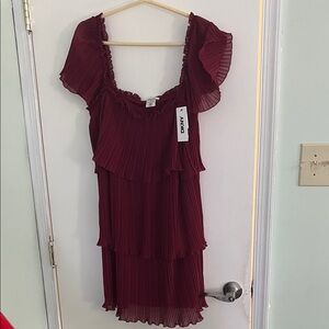 DKNY Burgundy Sleeveless Pleated Tiered Dress